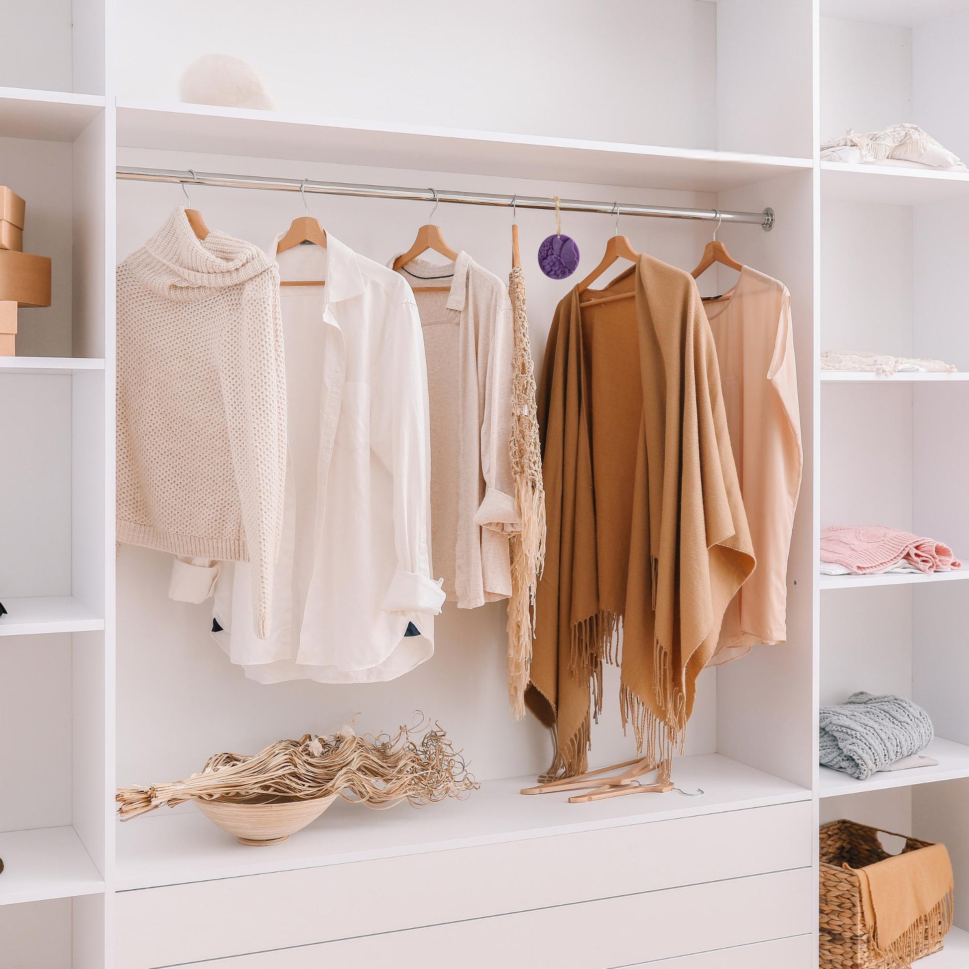 Aromatic natural soy wax sachets with butterfly print home fragrance wardrobe or cabinet freshener scented sachet for gifts (5 pcs)